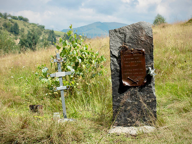 ukrajina kolocava hrob suhaje